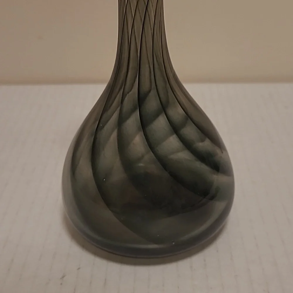 Vintage Handblown Spiral Pattern Glass Vase